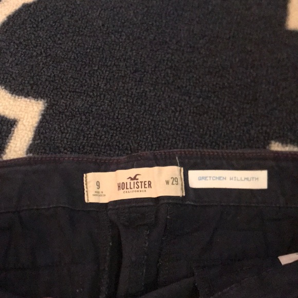 HOLLISTER SHORTS - Picture 3 of 3